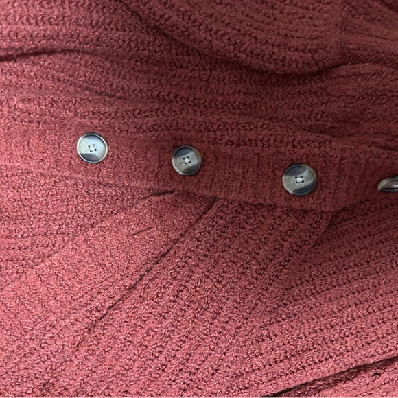 American eagle small cardigan— burnt orange perfect for fall! - Picture 3 of 4
